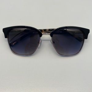 Like New. Ted Baker Sunglasses.
